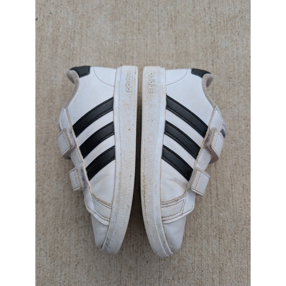 ADIDAS Grand Court Toddler Strap Close Sneakers Size 10 White Black
